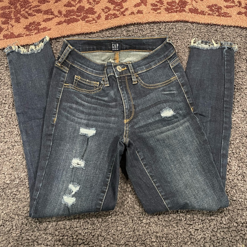 Gap Mid Rise Favorite Jegging